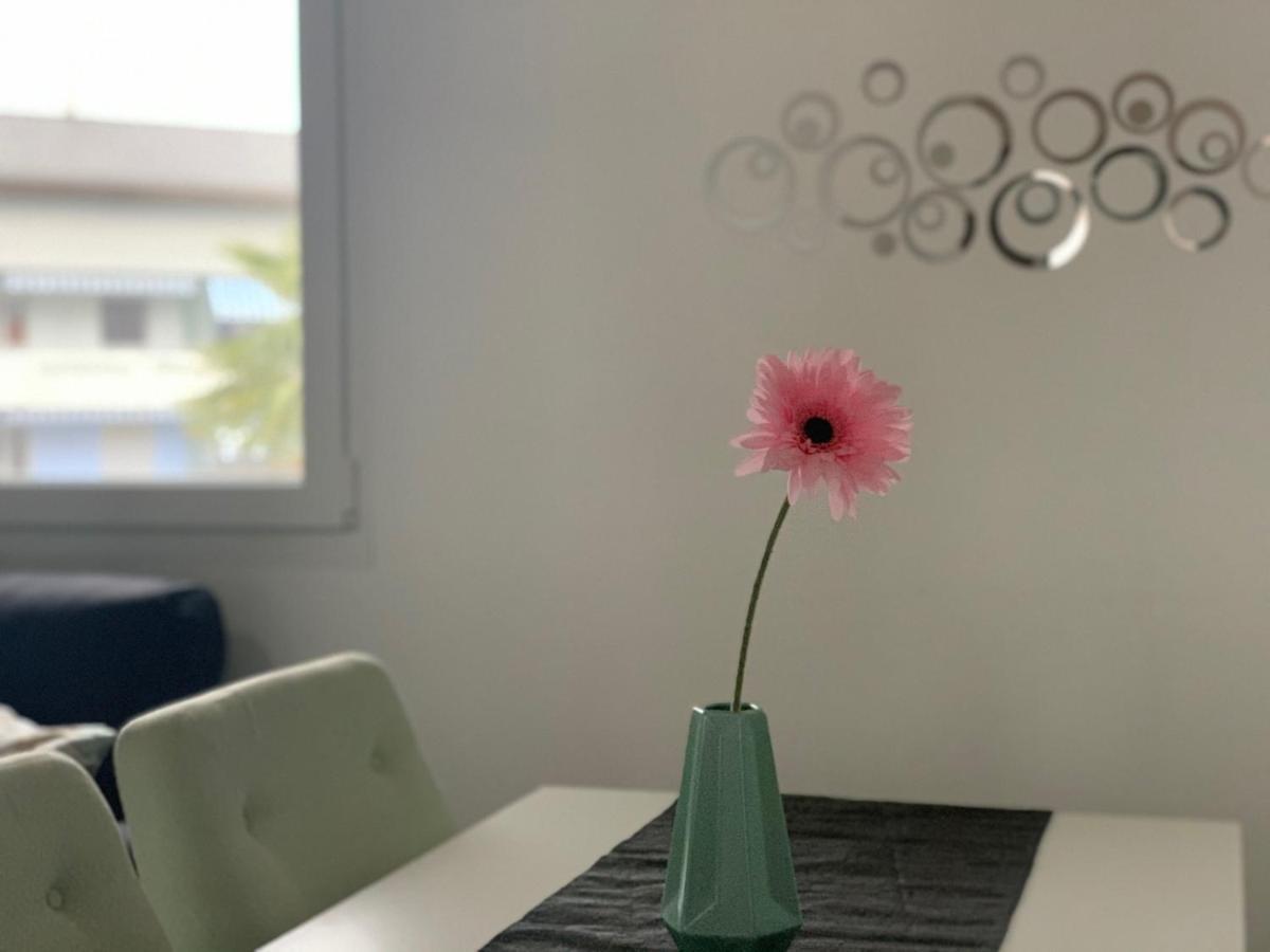 ロゾネMiranda, Modern Duplex, Garden, Swimming Pool, Parkingアパートメント エクステリア 写真