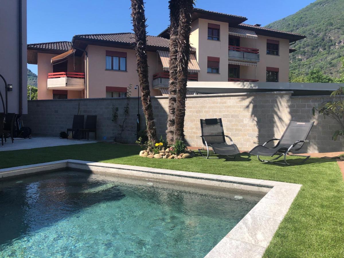ロゾネMiranda, Modern Duplex, Garden, Swimming Pool, Parkingアパートメント エクステリア 写真